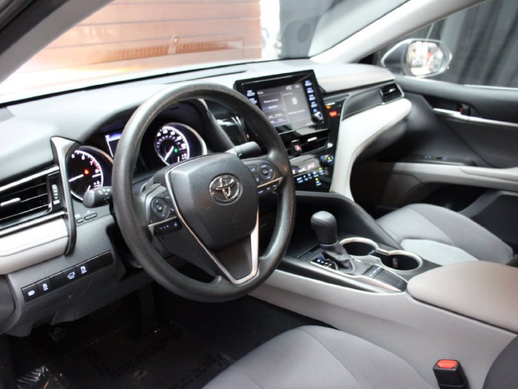 Used 2024 Toyota Camry LE FWD image 15