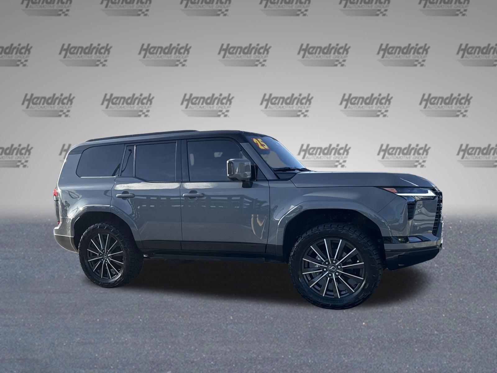 Used 2025 Lexus GX 550 image 11