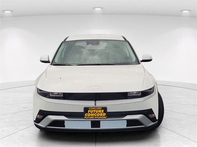 New 2026 Hyundai Ioniq 5 SEL image 3