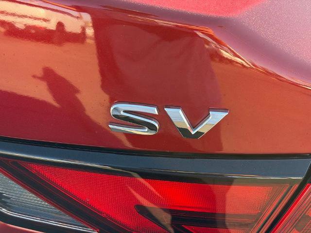 Certified 2022 Nissan Sentra SV w/ SV Premium Package FWD image 8