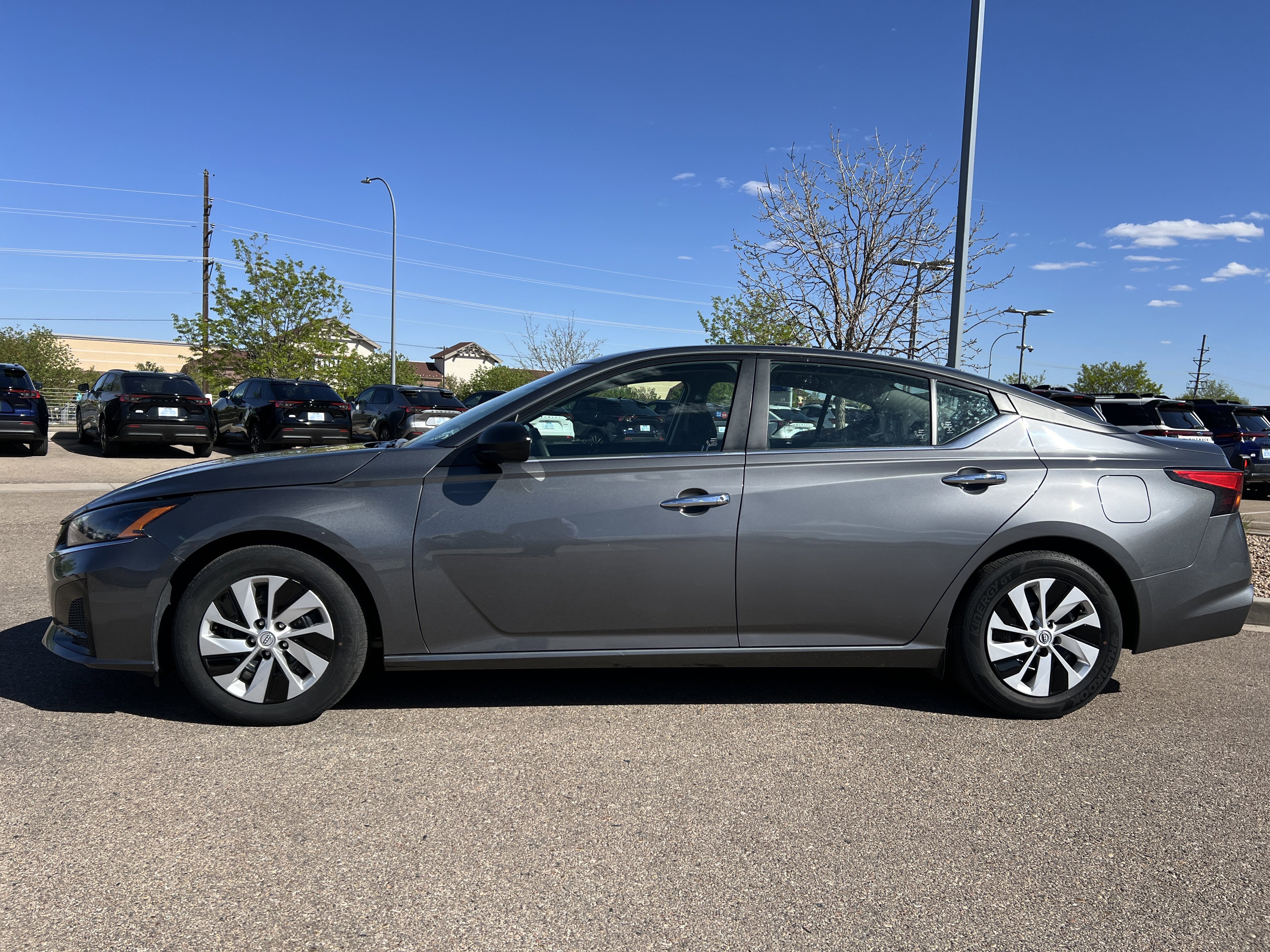 Used 2024 Nissan Altima 2.5 S image 13