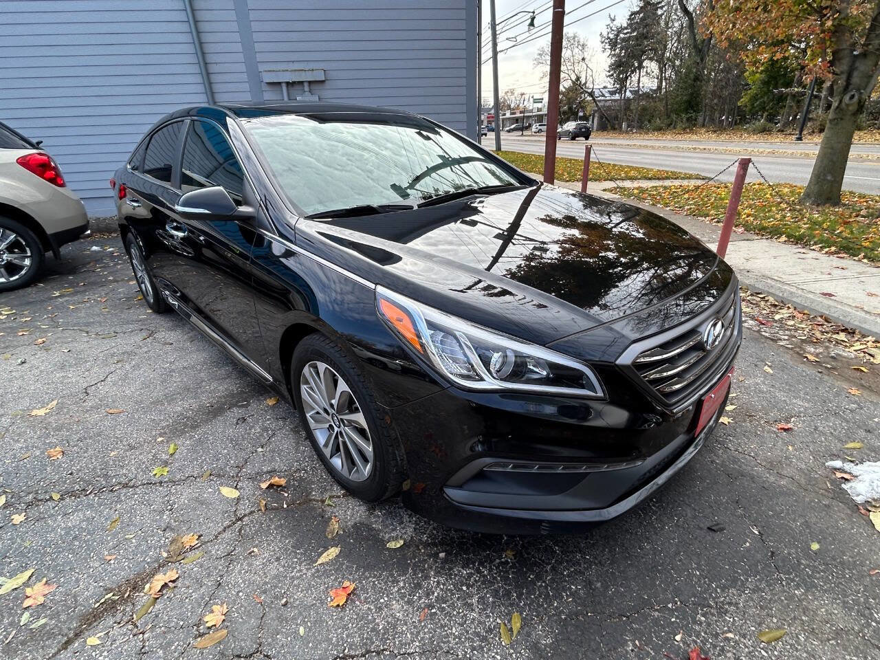 Used 2016 Hyundai Sonata Sport w/ Option Group 1V image 14