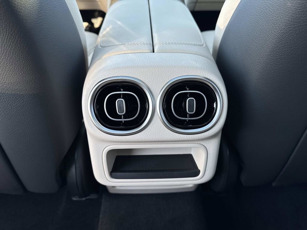 New 2026 Mercedes-Benz GLC 300 4MATIC image 15