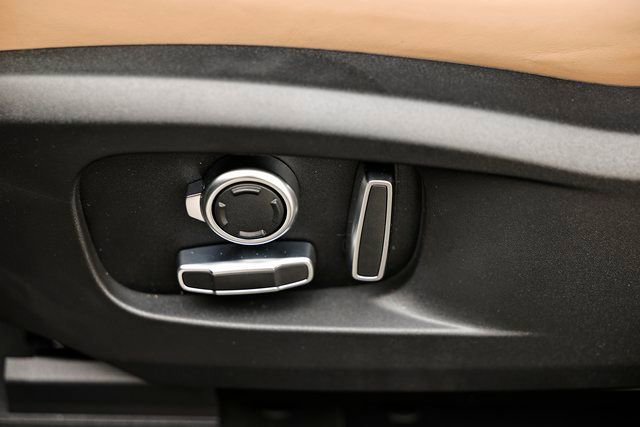 New 2026 Land Rover Defender 130 S image 30