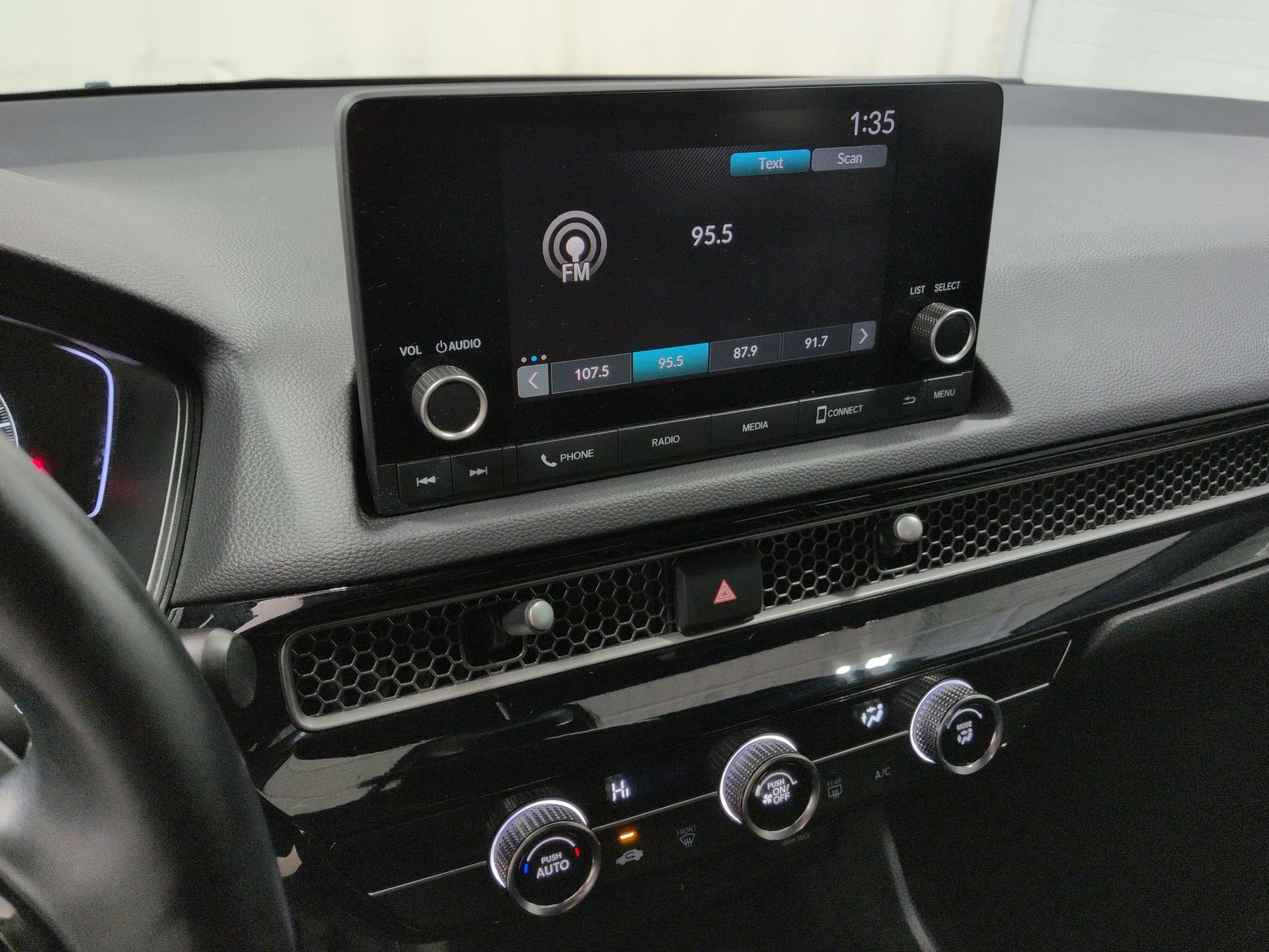 Certified 2022 Honda Civic Sport image 28