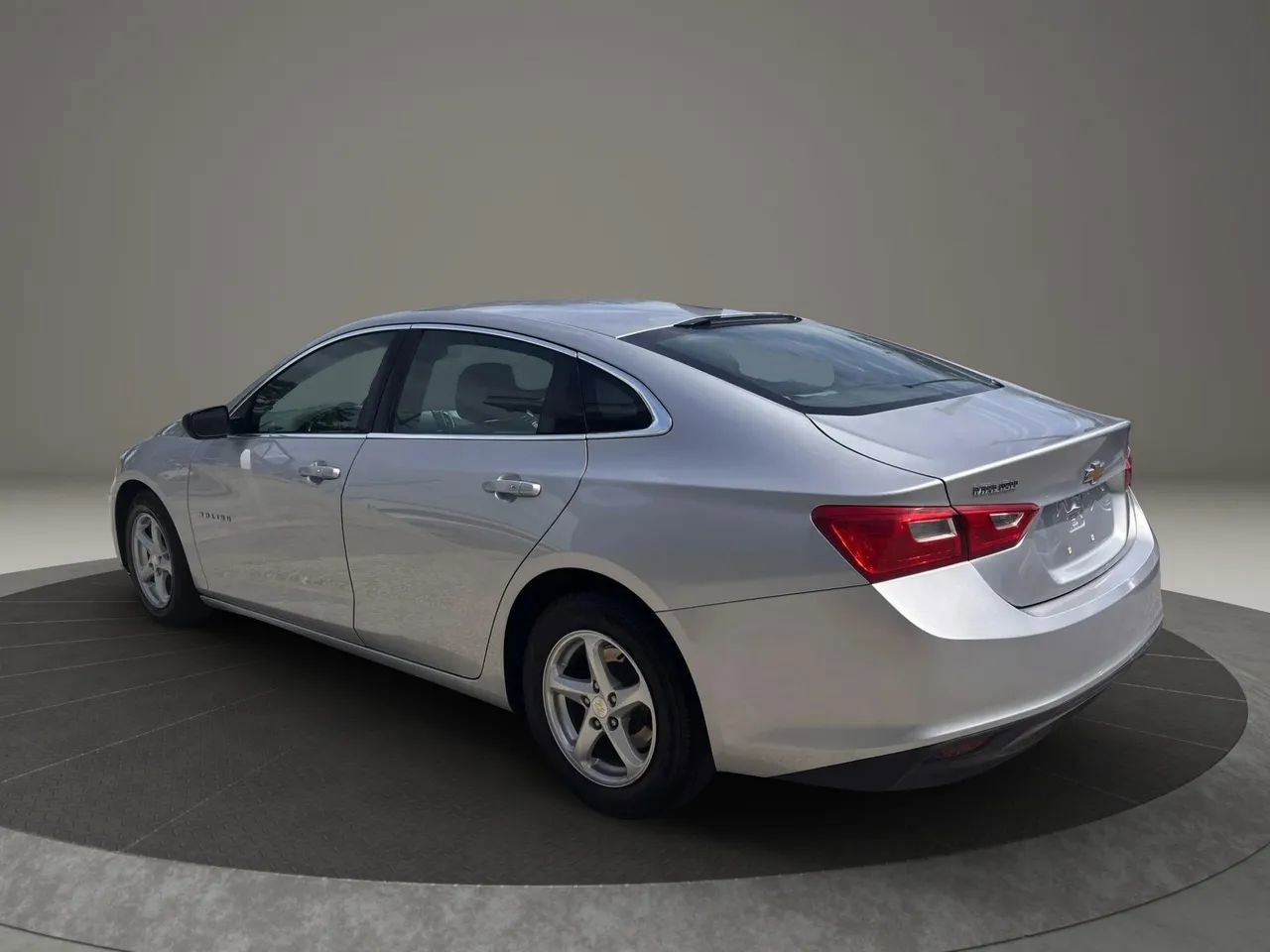 Used 2016 Chevrolet Malibu LS FWD image 3