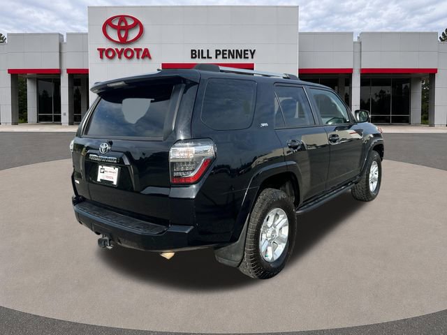 Used 2022 Toyota 4Runner SR5 Premium w/ Moonroof Package AWD/4WD image 6