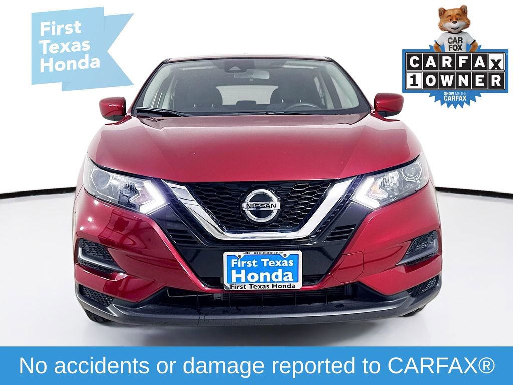 Used 2020 Nissan Rogue Sport S image 2