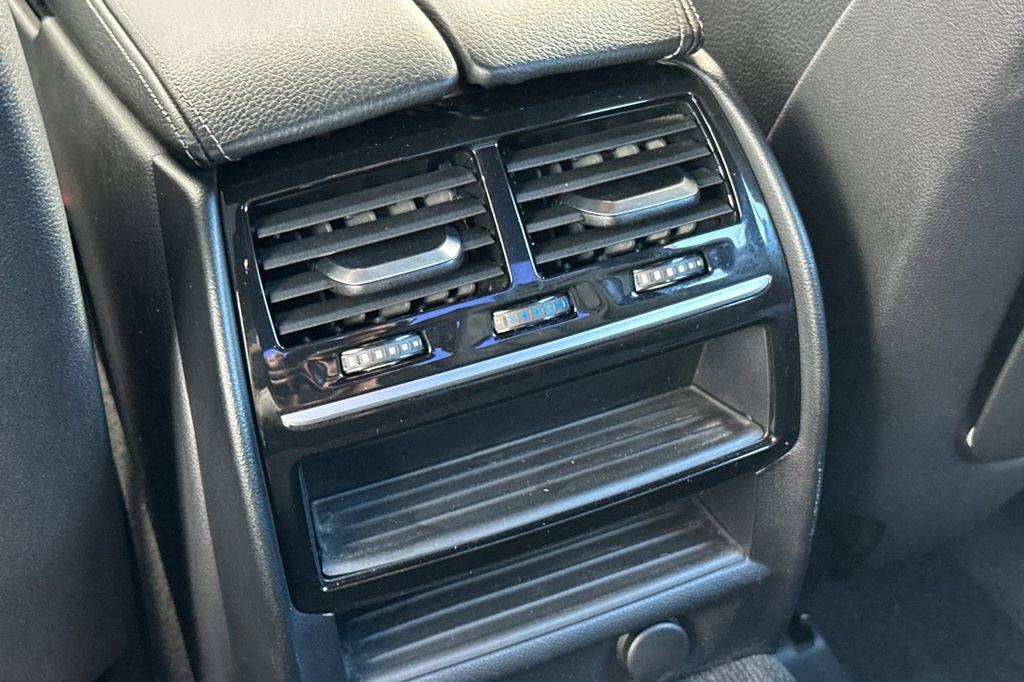 Used 2019 BMW 530i w/ Convenience Package image 13