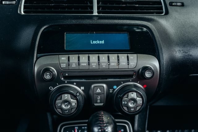 Used 2010 Chevrolet Camaro SS w/ LPO, Ground Effects Package RWD image 15