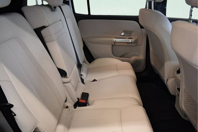 Used 2023 Mercedes-Benz GLB 250 4MATIC image 17