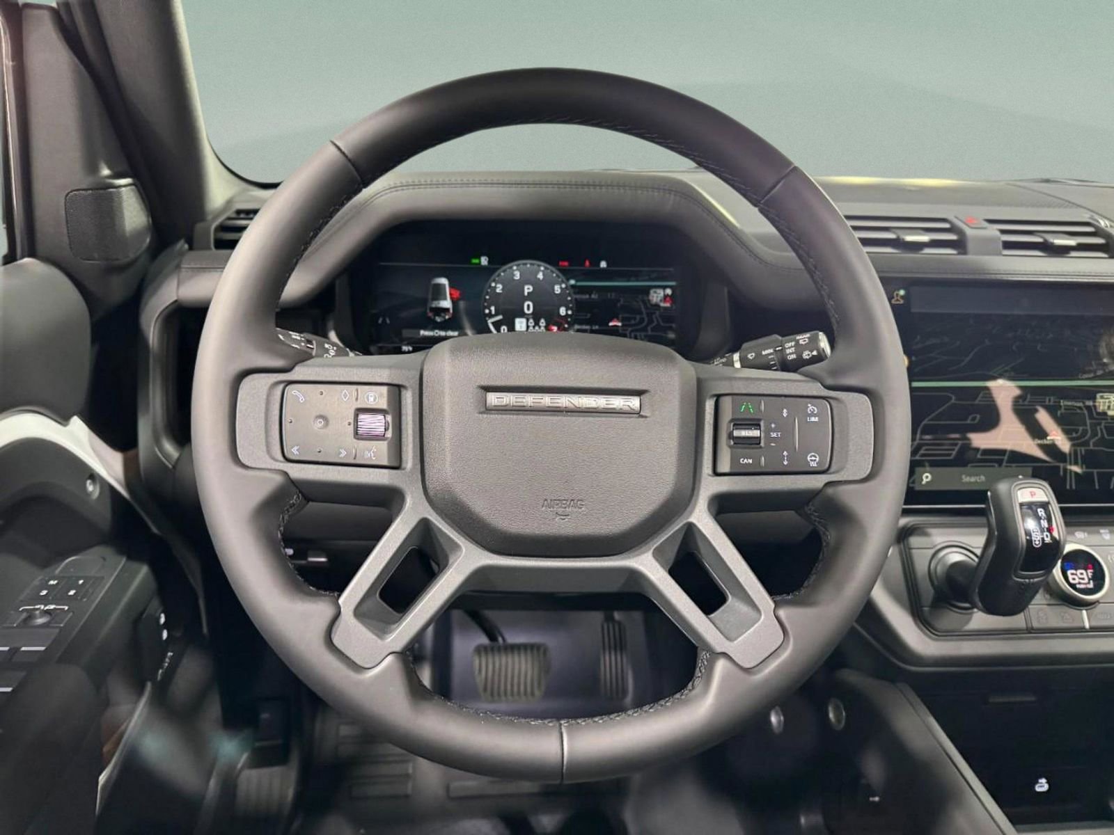 New 2026 Land Rover Defender 130 X-Dynamic SE image 14