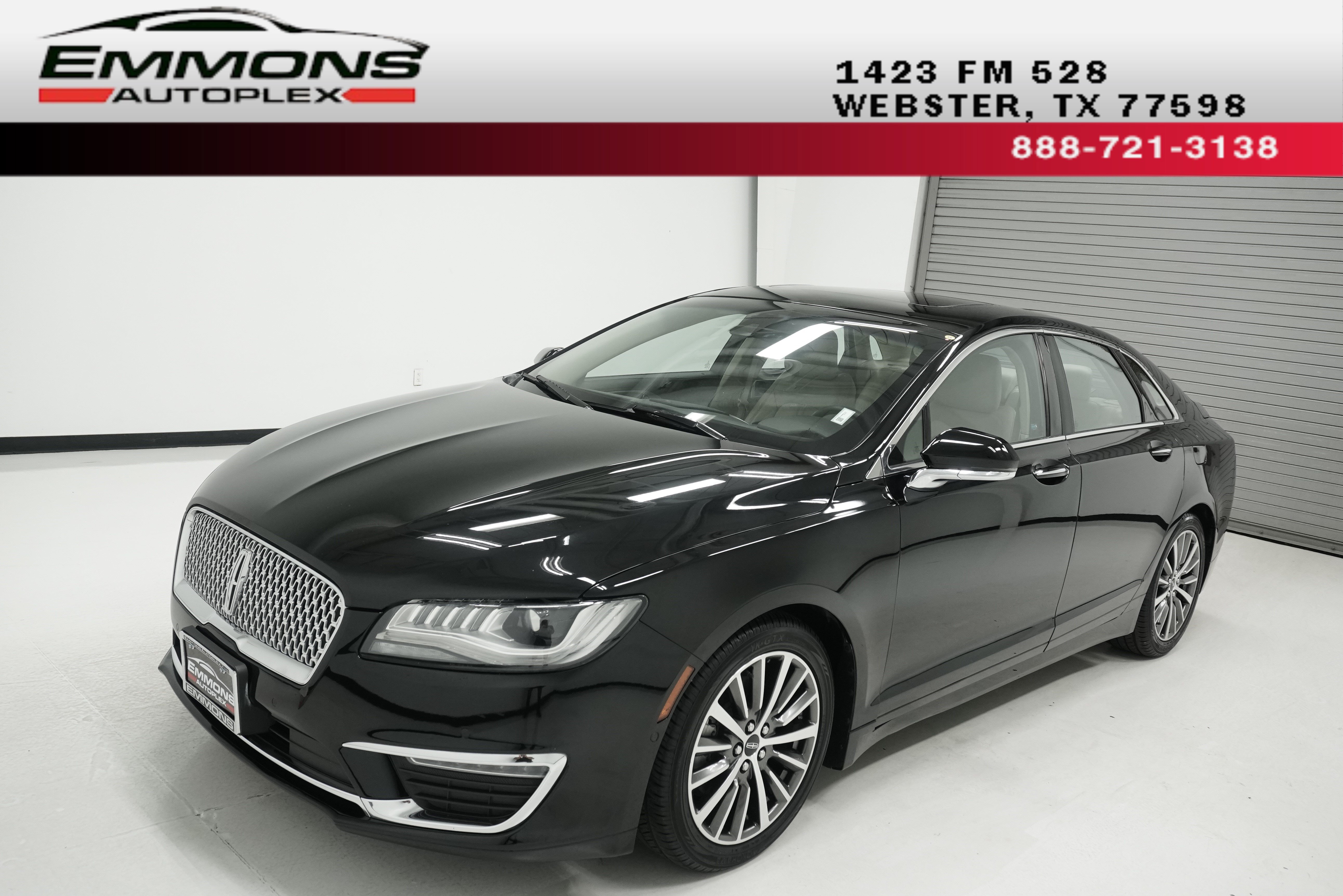 Used 2017 Lincoln MKZ Select w/ Technology Package FWD image 1