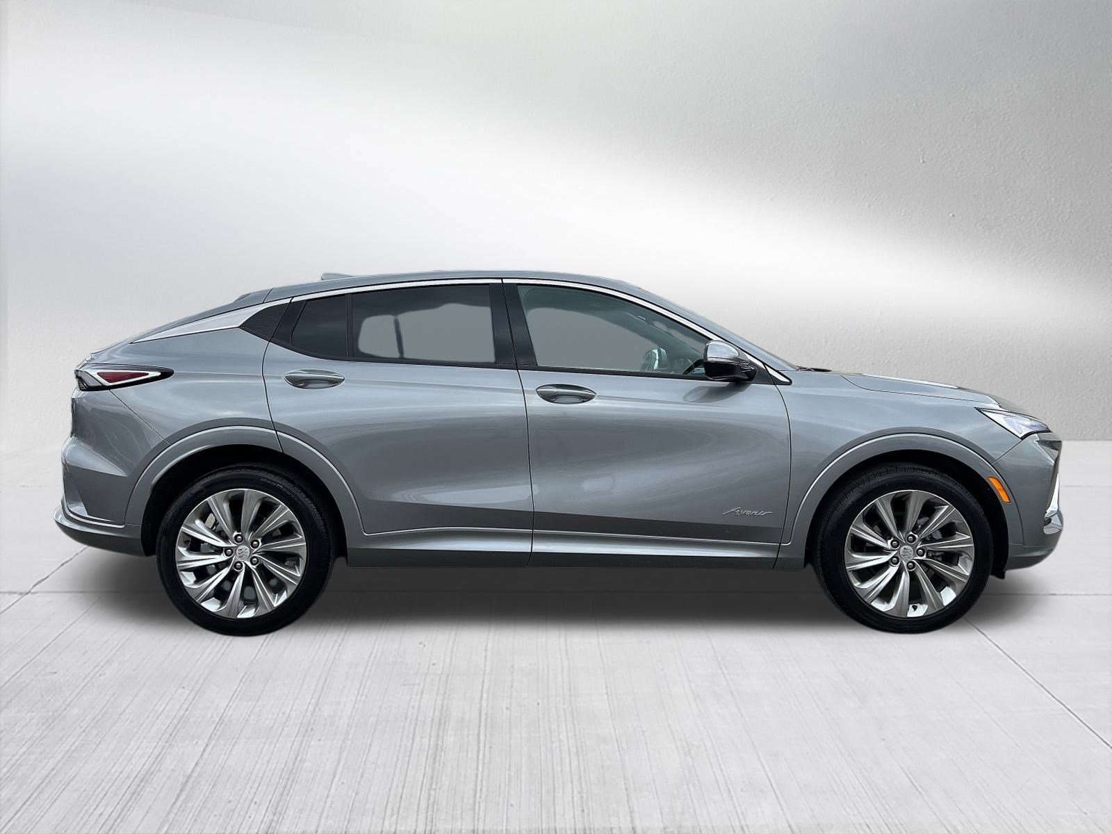 Used 2024 Buick Envista Avenir image 3