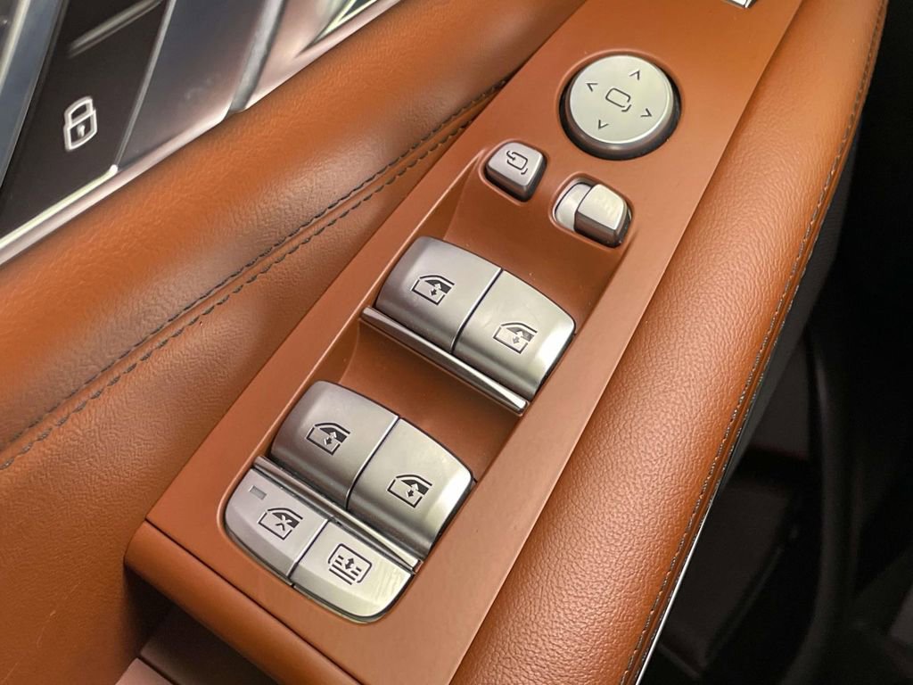 Used 2023 BMW X7 xDrive40i w/ Executive Package image 39