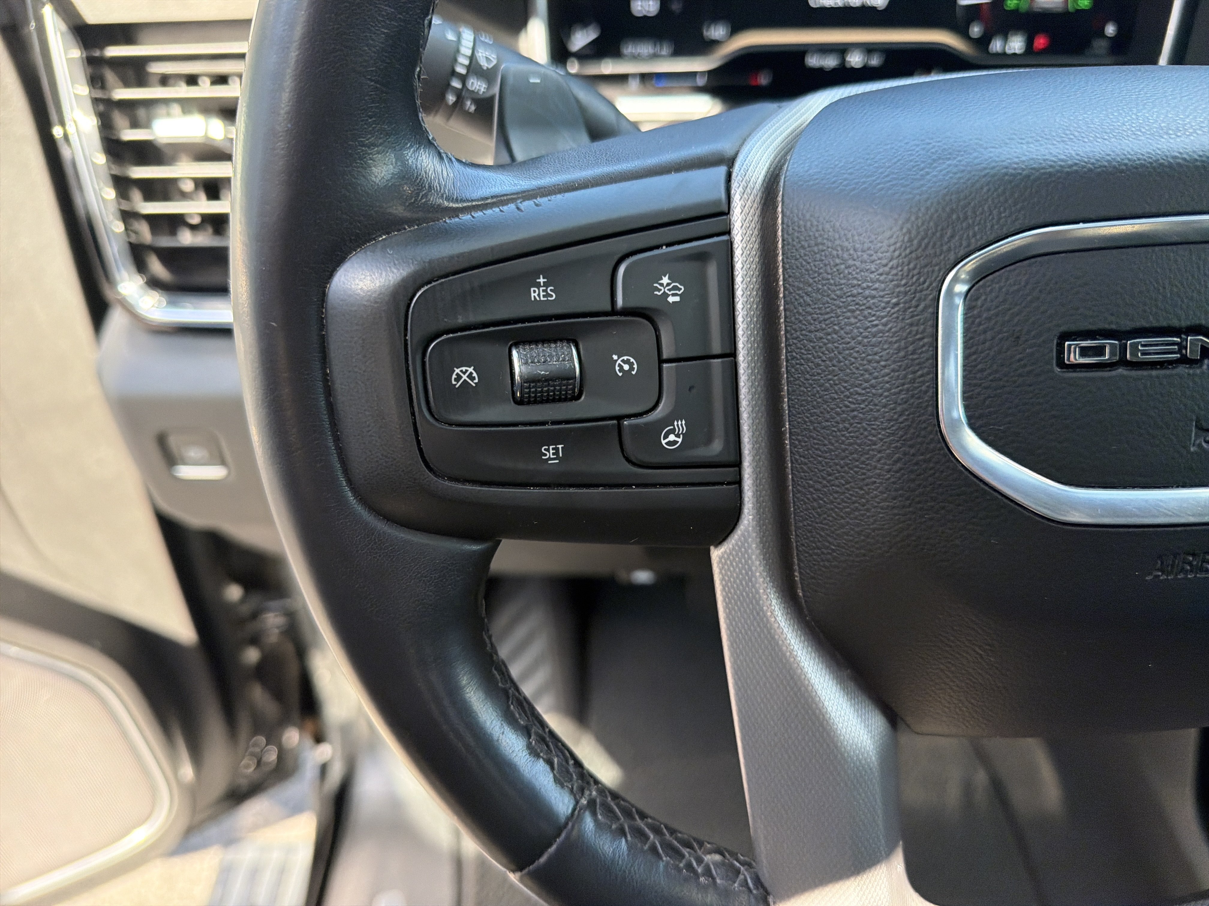Used 2022 GMC Sierra 1500 Denali AWD/4WD image 19