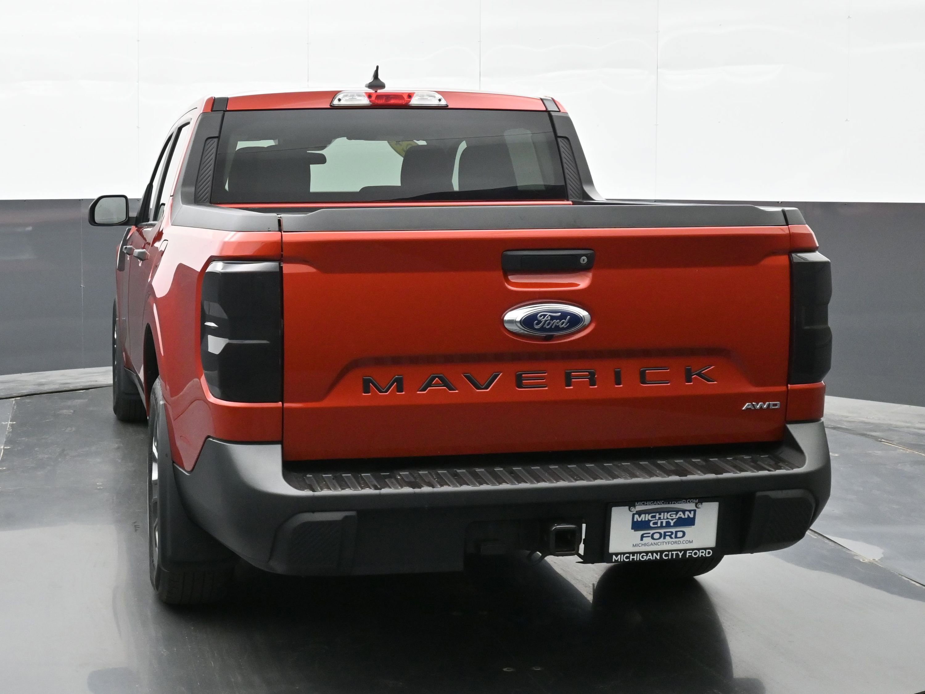 Used 2024 Ford Maverick XLT w/ XLT Luxury Package AWD/4WD image 2