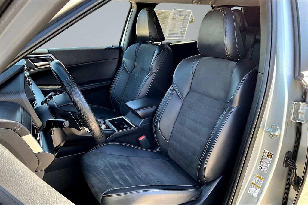 Used 2024 Mitsubishi Outlander SE image 22