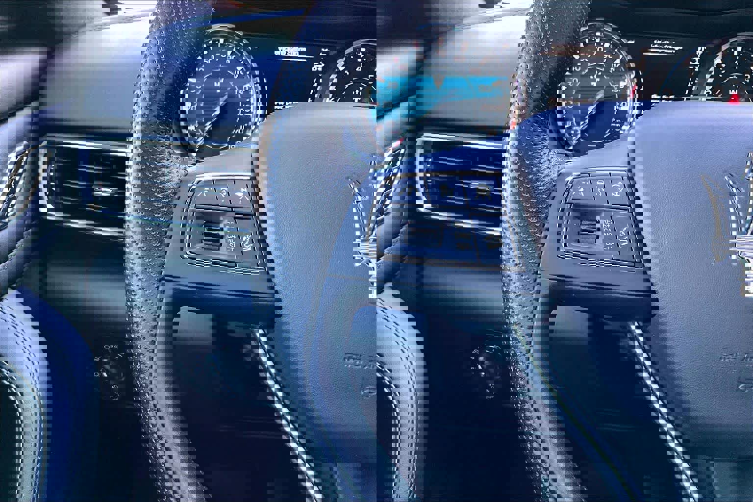 Used 2023 Maserati Levante GT image 23