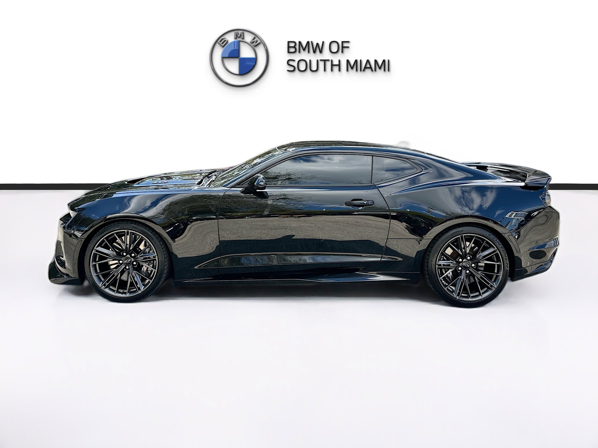 Used 2021 Chevrolet Camaro ZL1 image 4