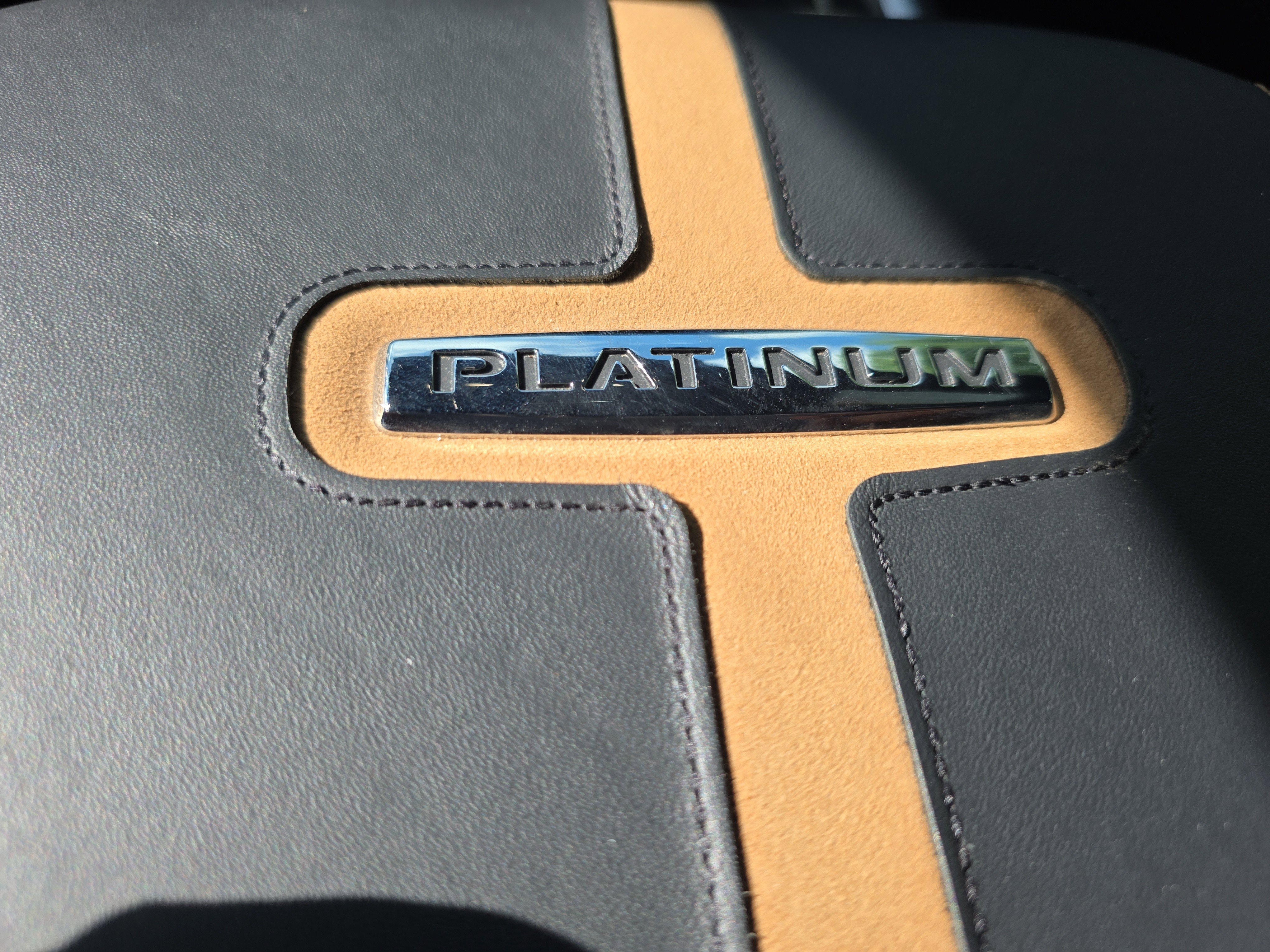 Used 2024 Ford F350 Platinum w/ FX4 Off-Road Package image 32