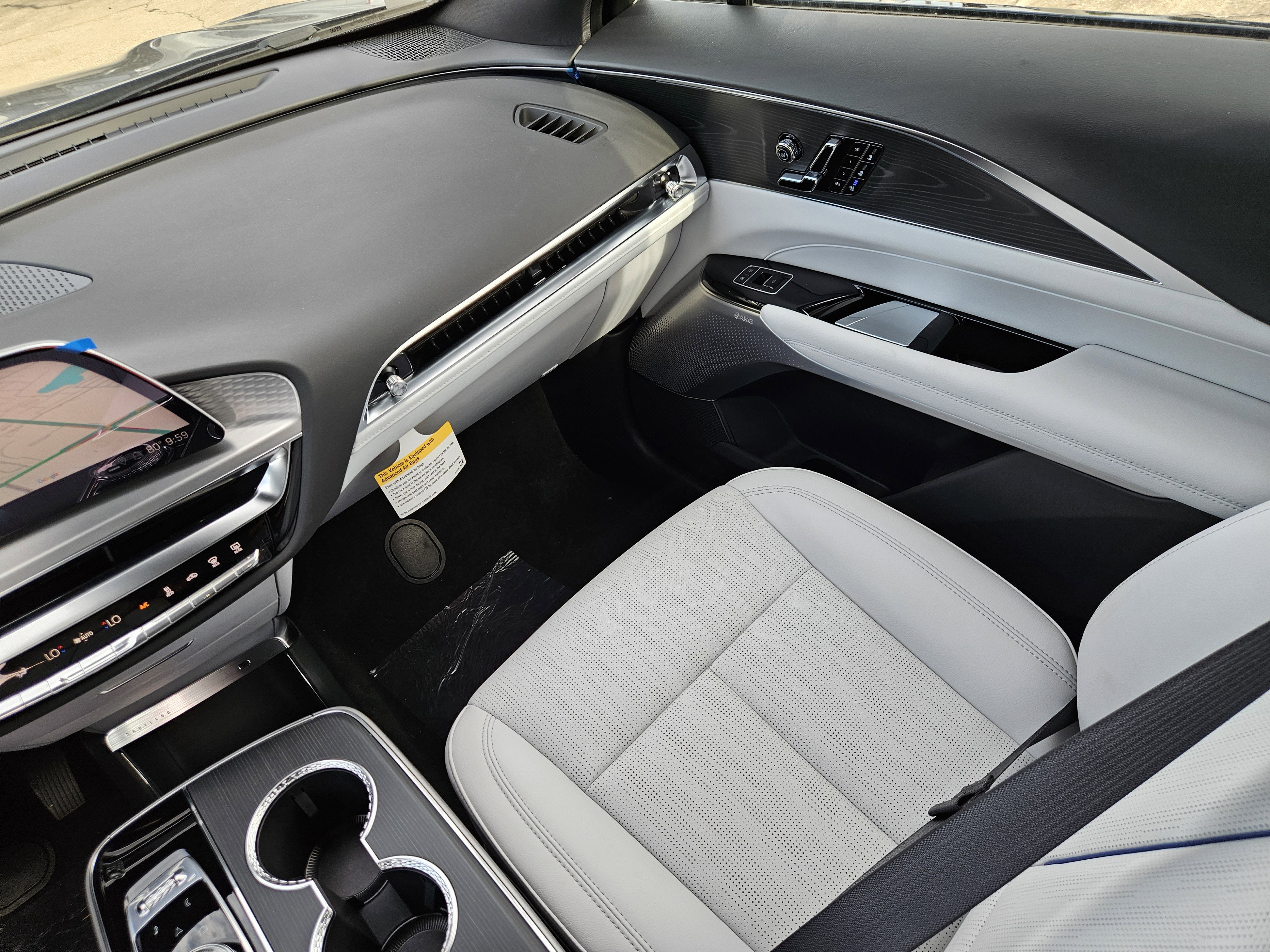 New 2025 Cadillac Lyriq Sport image 18