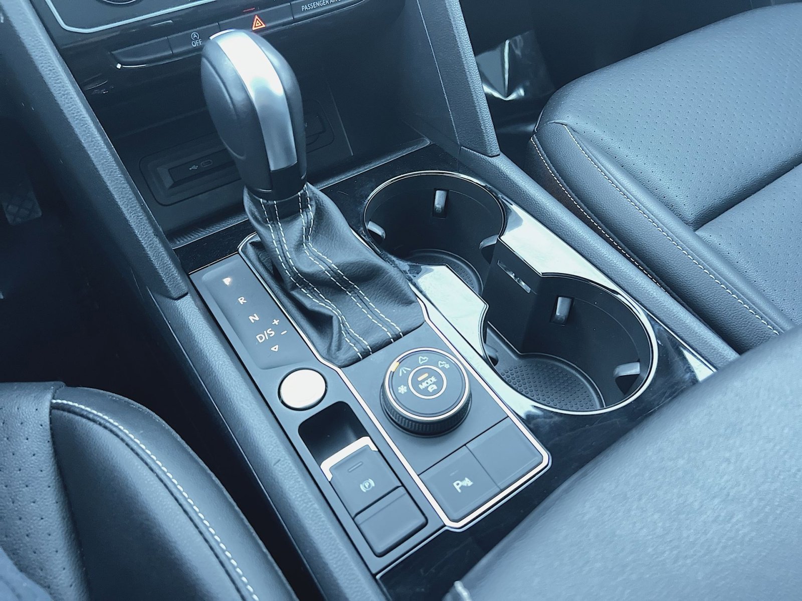 Used 2022 Volkswagen Atlas SEL image 22