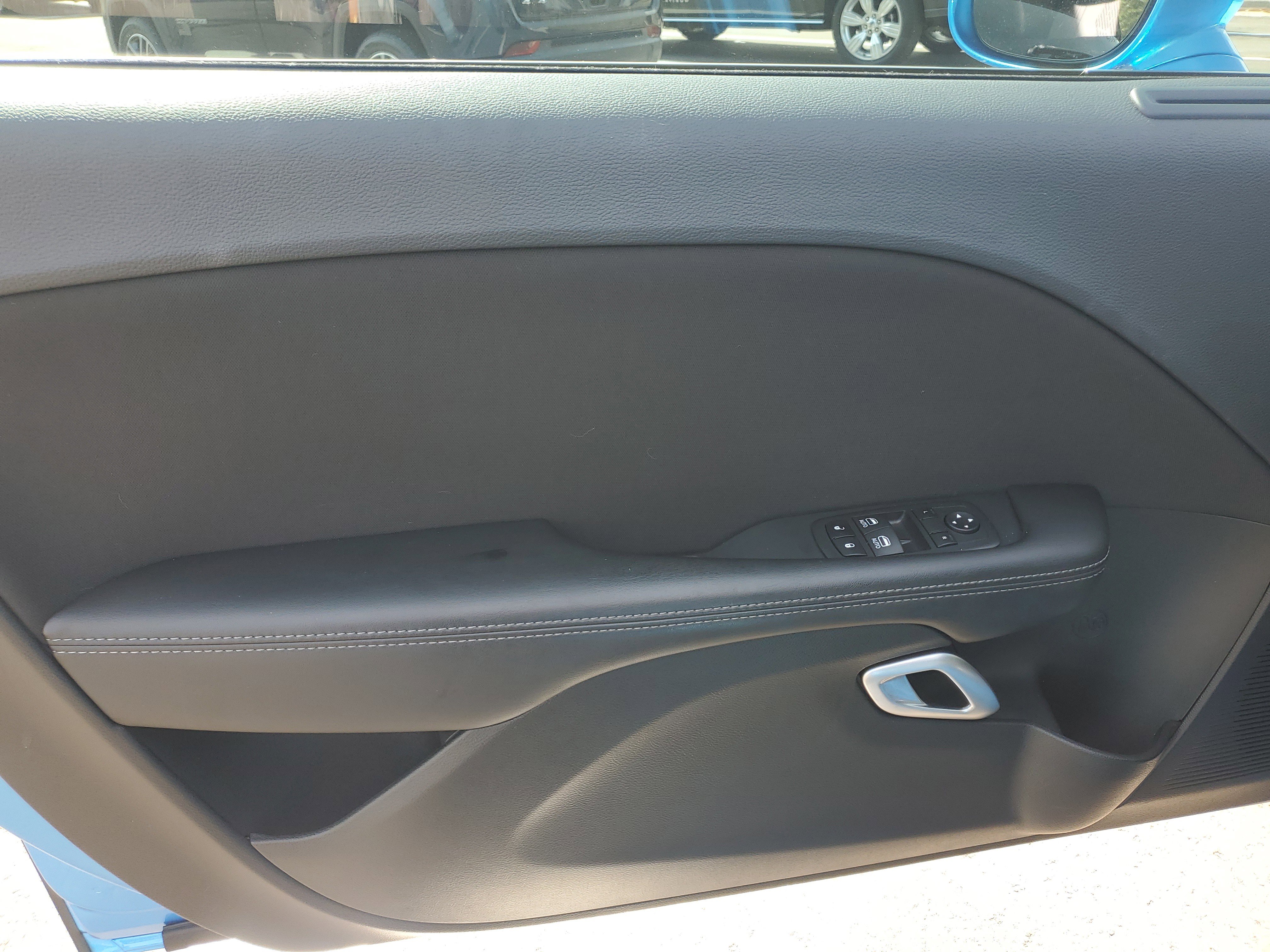 Used 2023 Dodge Challenger R/T Scat Pack image 9