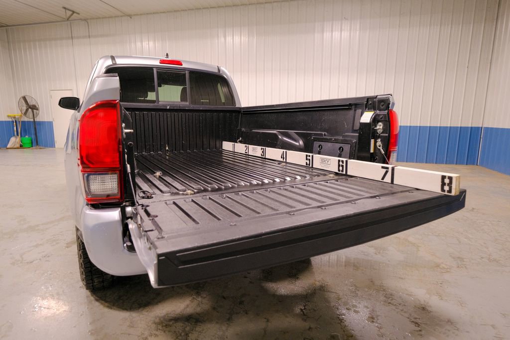 Used 2022 Toyota Tacoma SR5 image 24