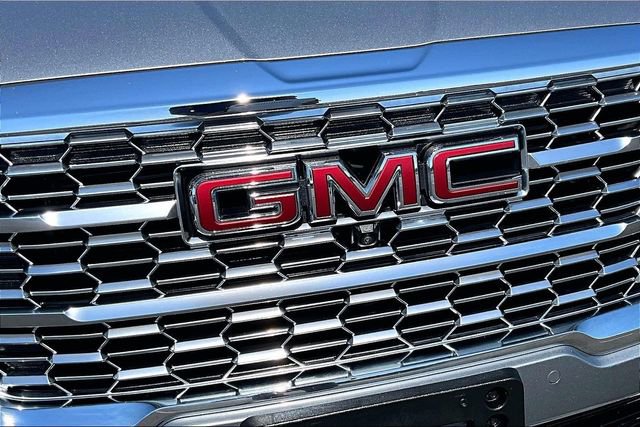 Used 2023 GMC Terrain Denali w/ Denali Premium Package AWD/4WD image 28
