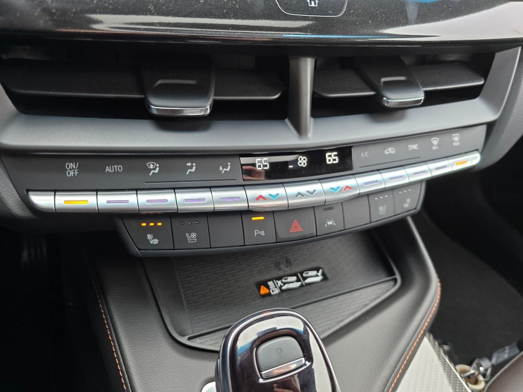 New 2026 Cadillac CT4 V w/ Navigation Package RWD image 38