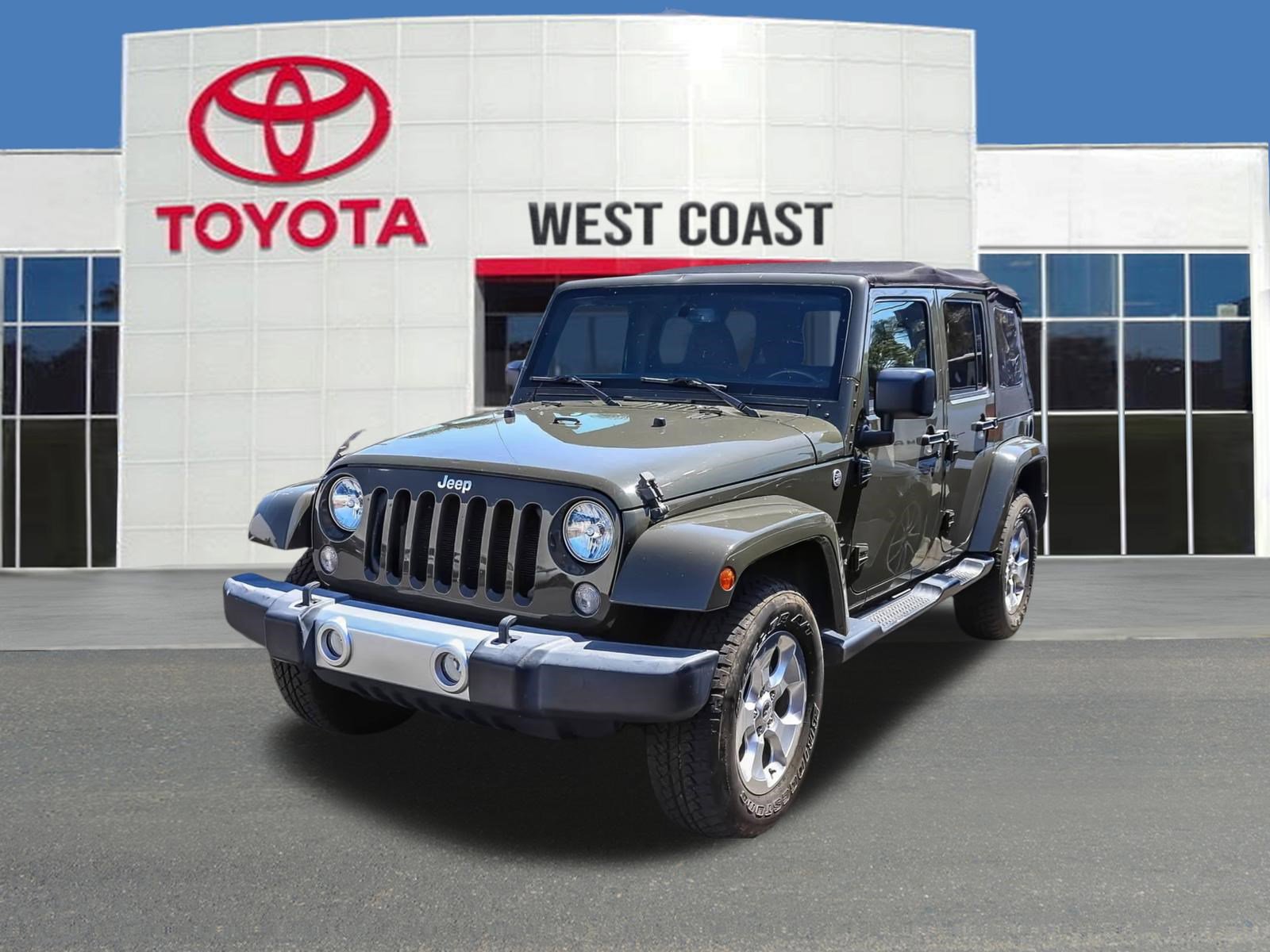 Used 2015 Jeep Wrangler Unlimited Sahara w/ Connectivity Group image 1