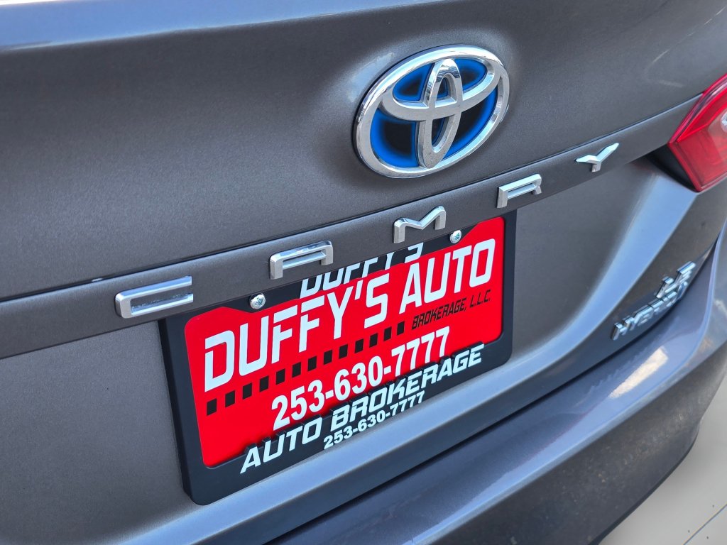 Used 2020 Toyota Camry LE FWD image 31