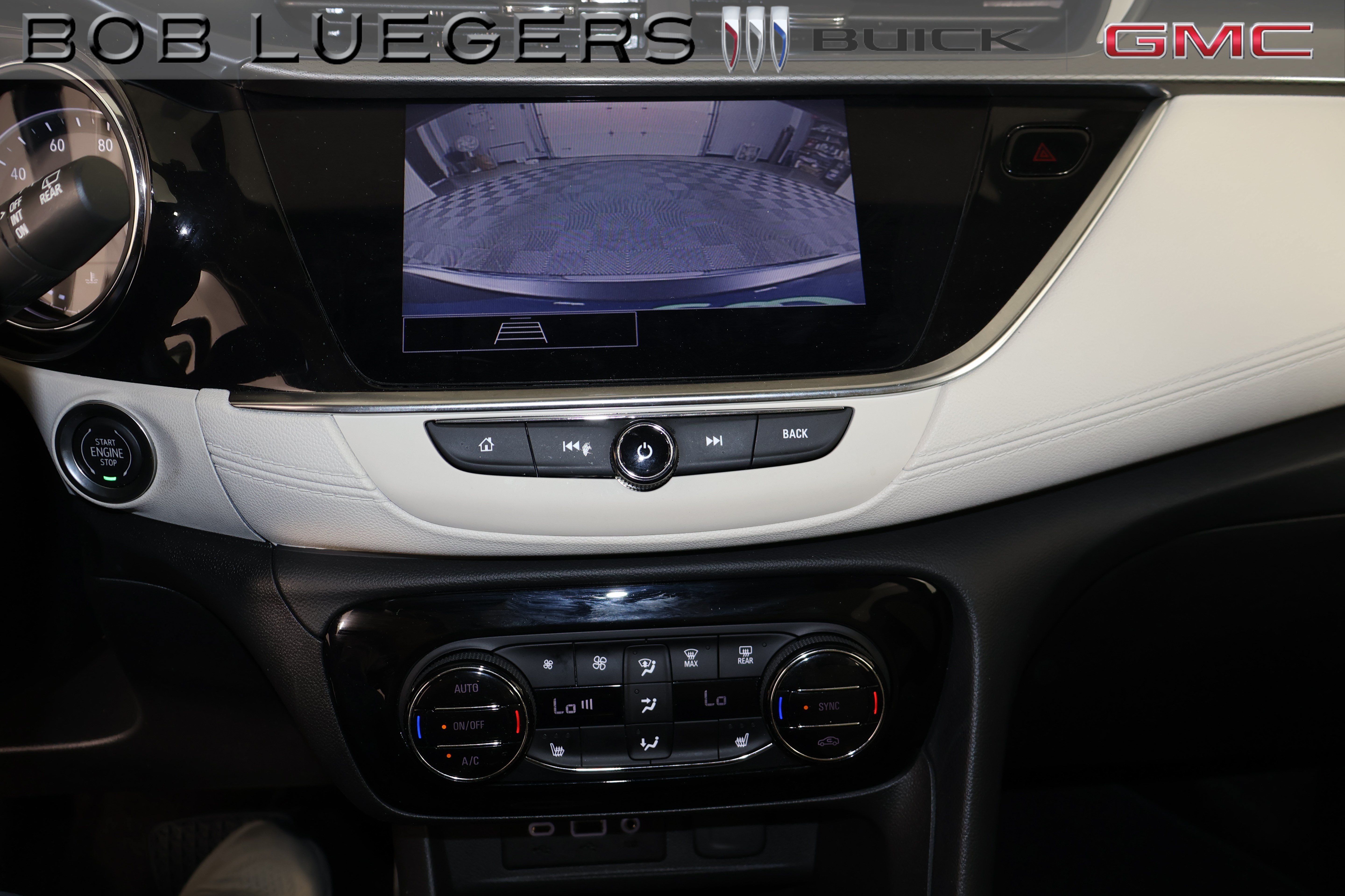 Certified 2022 Buick Encore GX Essence FWD image 24