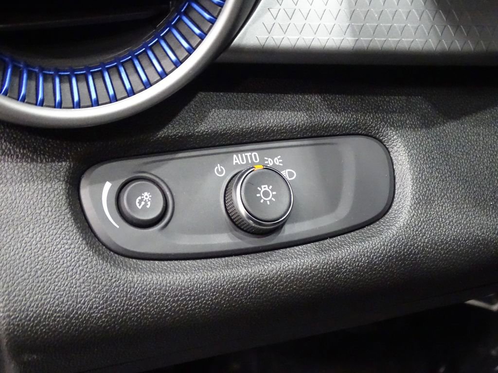 Used 2024 Chevrolet Trax LS image 18