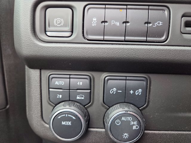 Used 2021 Chevrolet Tahoe LT AWD/4WD image 20