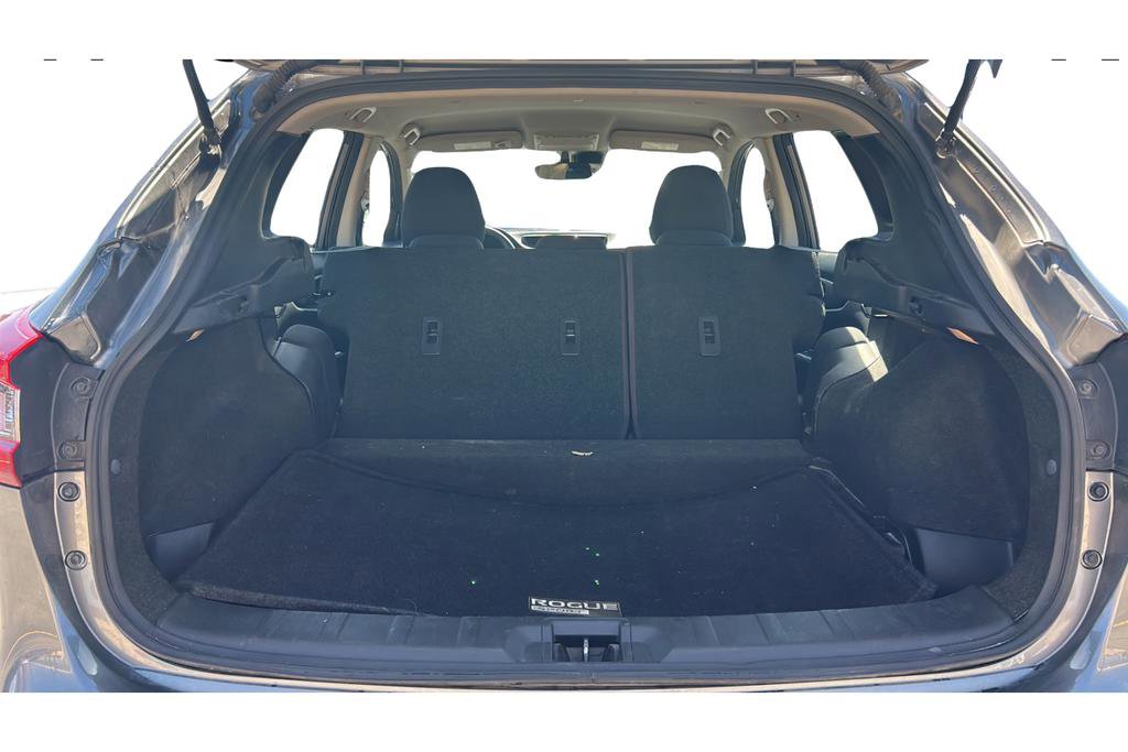 Used 2021 Nissan Rogue Sport S image 10