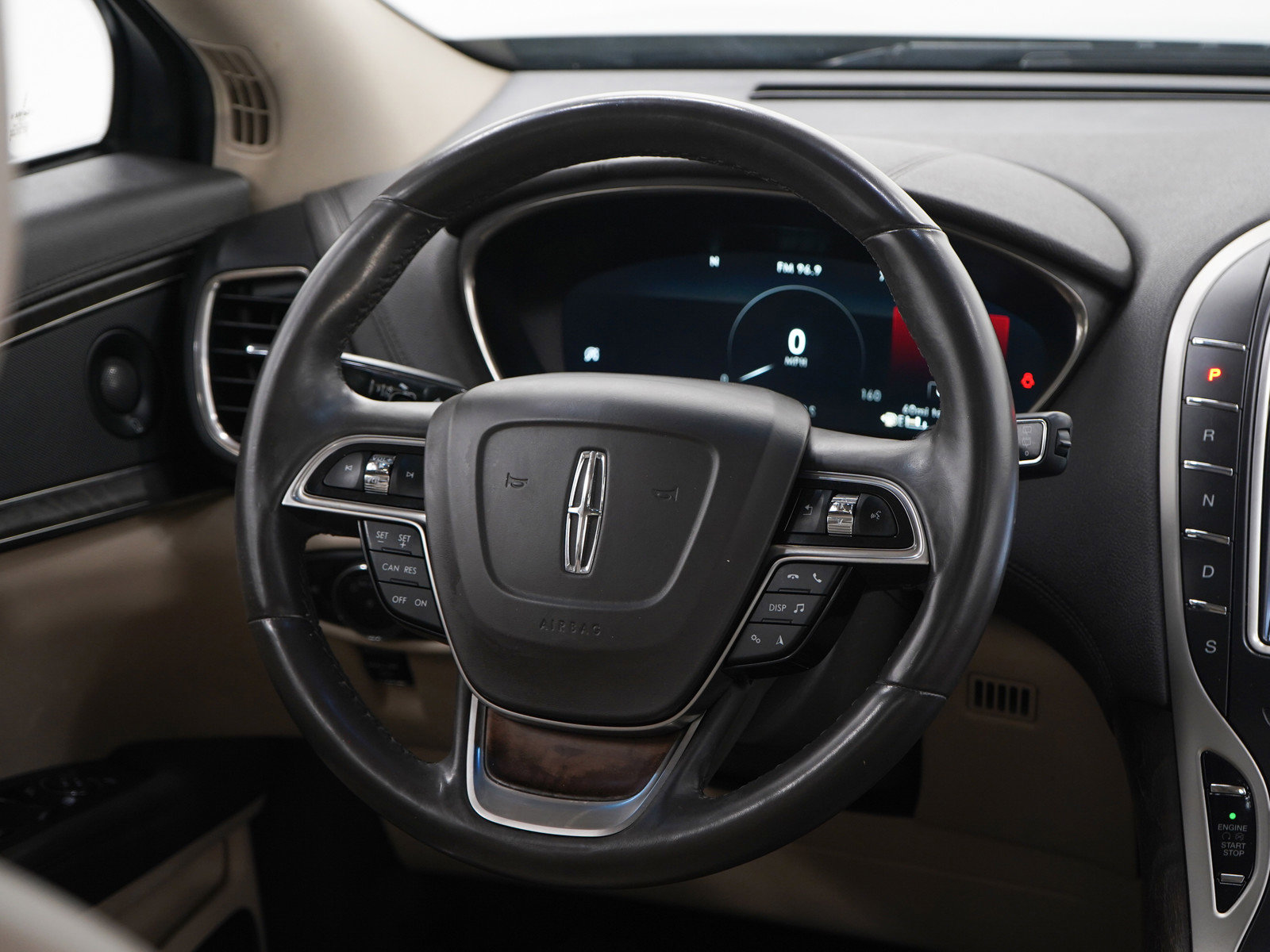 Used 2019 Lincoln Nautilus Reserve AWD/4WD image 17