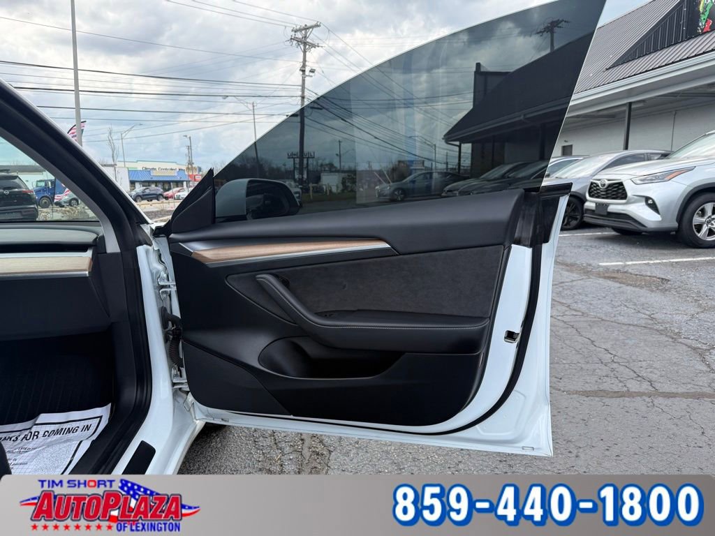 Used 2023 Tesla Model 3 Performance image 17