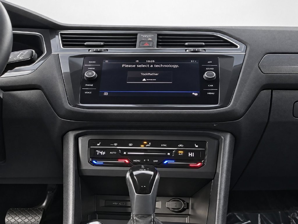Certified 2023 Volkswagen Tiguan SE AWD/4WD image 26