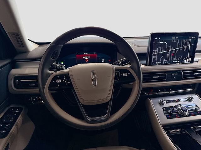 Used 2020 Lincoln Aviator AWD image 23
