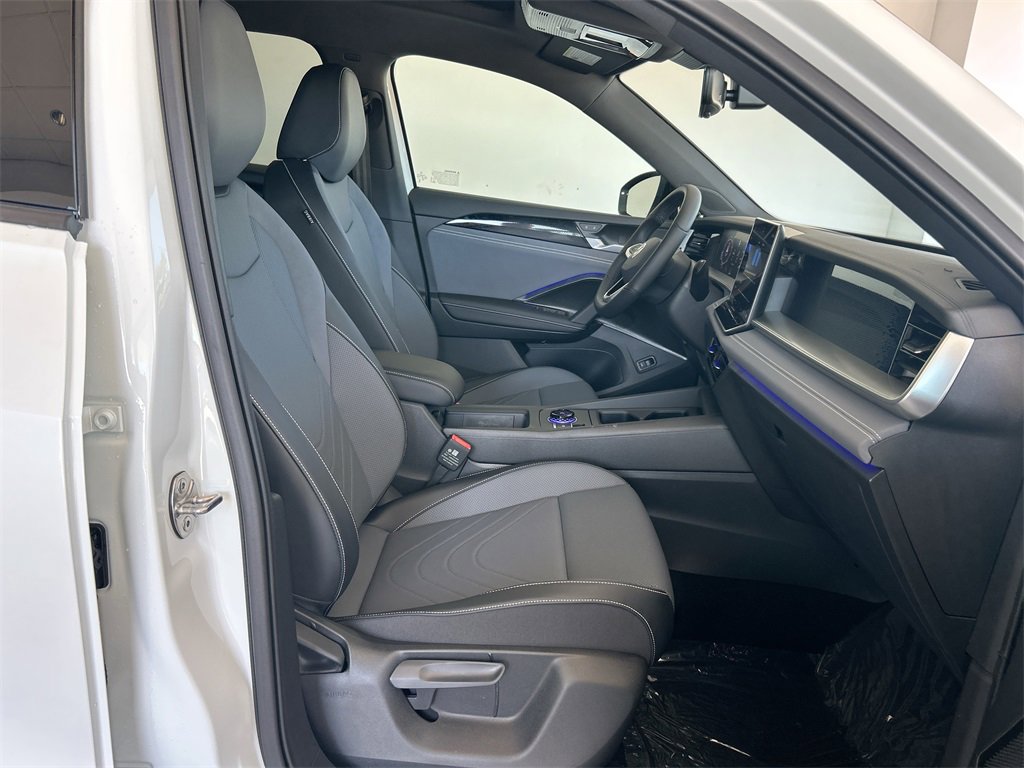 New 2026 Volkswagen Tiguan SE R-Line image 37