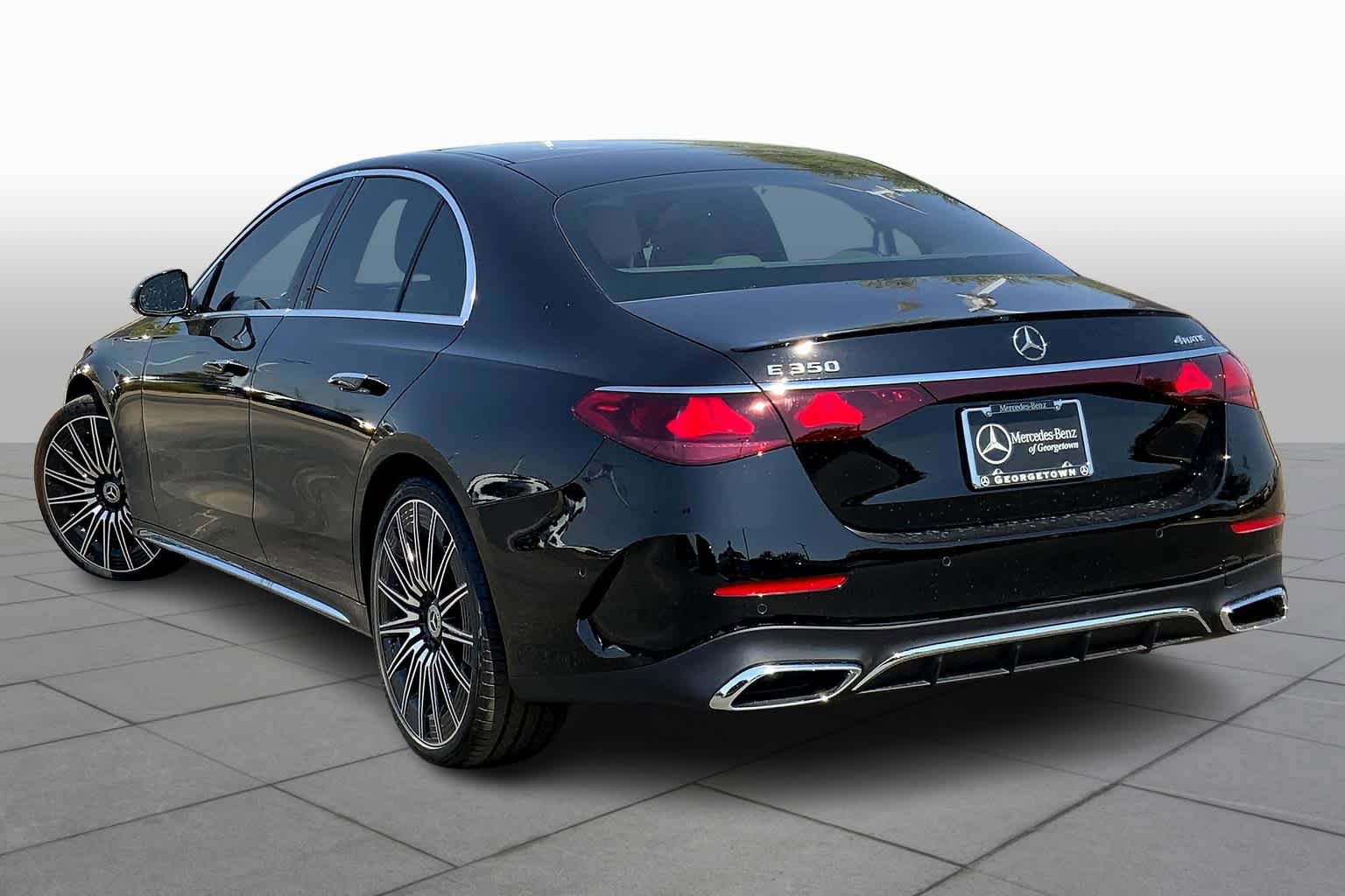 New 2025 Mercedes-Benz E 350 4MATIC Sedan image 4