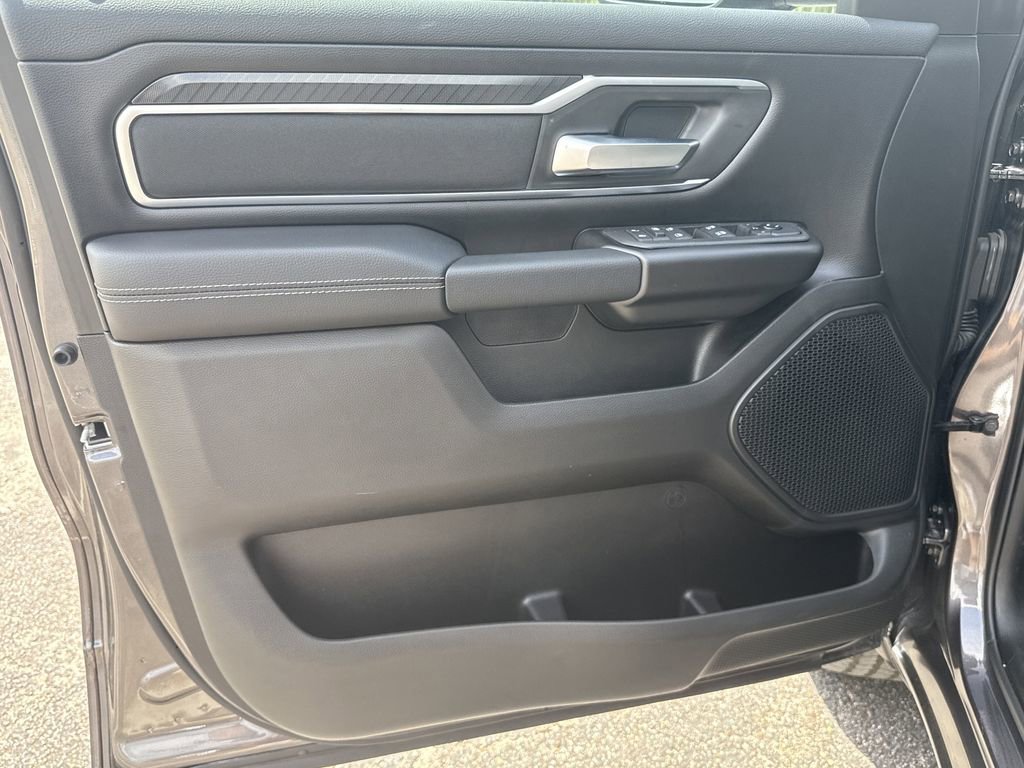 New 2026 RAM 1500 4x4 Crew Cab image 10