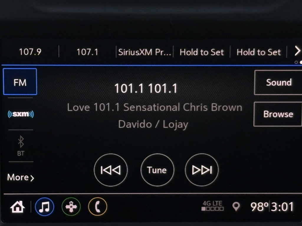 Used 2020 Chevrolet Silverado 1500 Custom w/ Custom Value Package RWD image 4