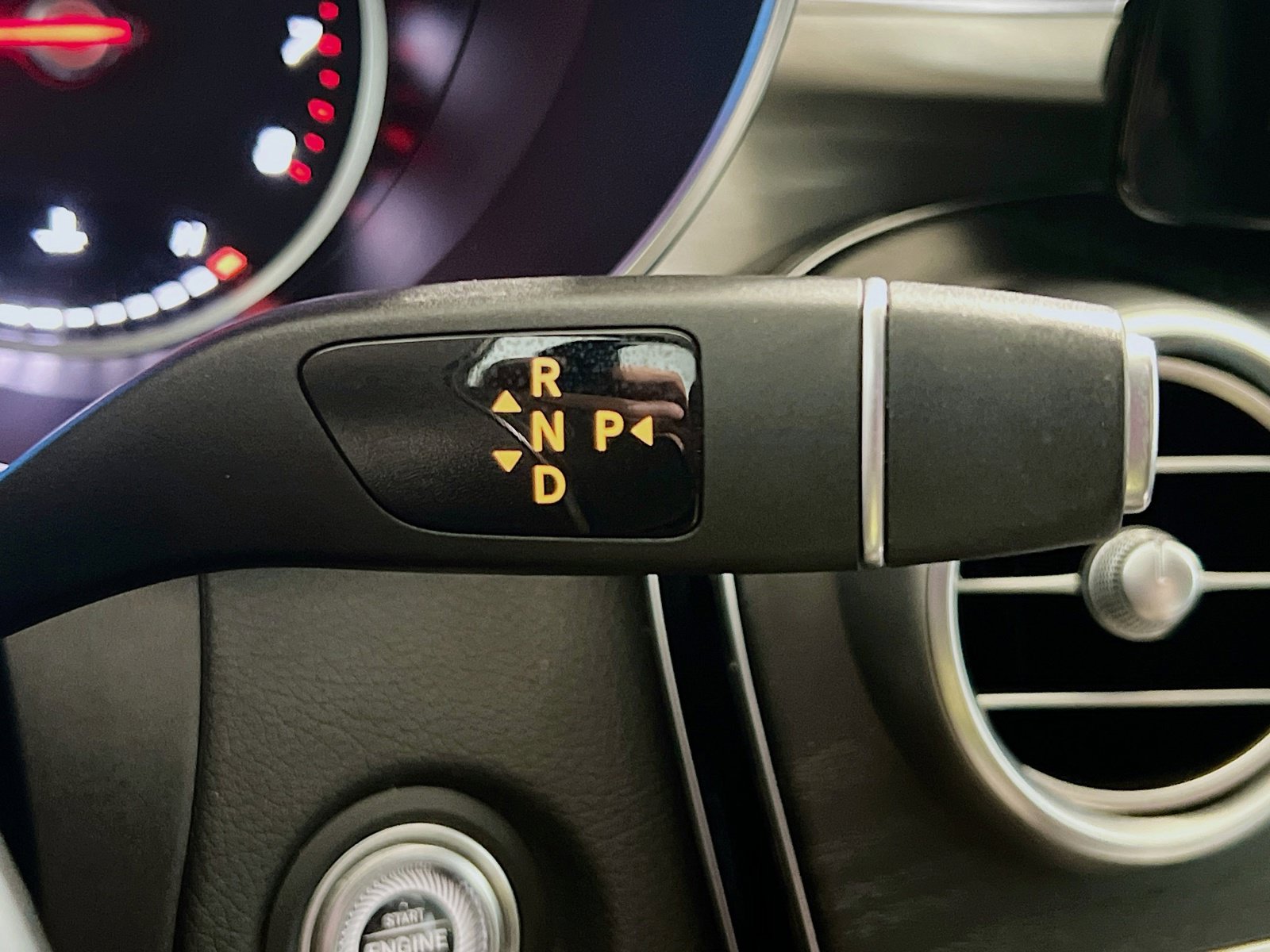 Used 2019 Mercedes-Benz C 300 Sedan image 12