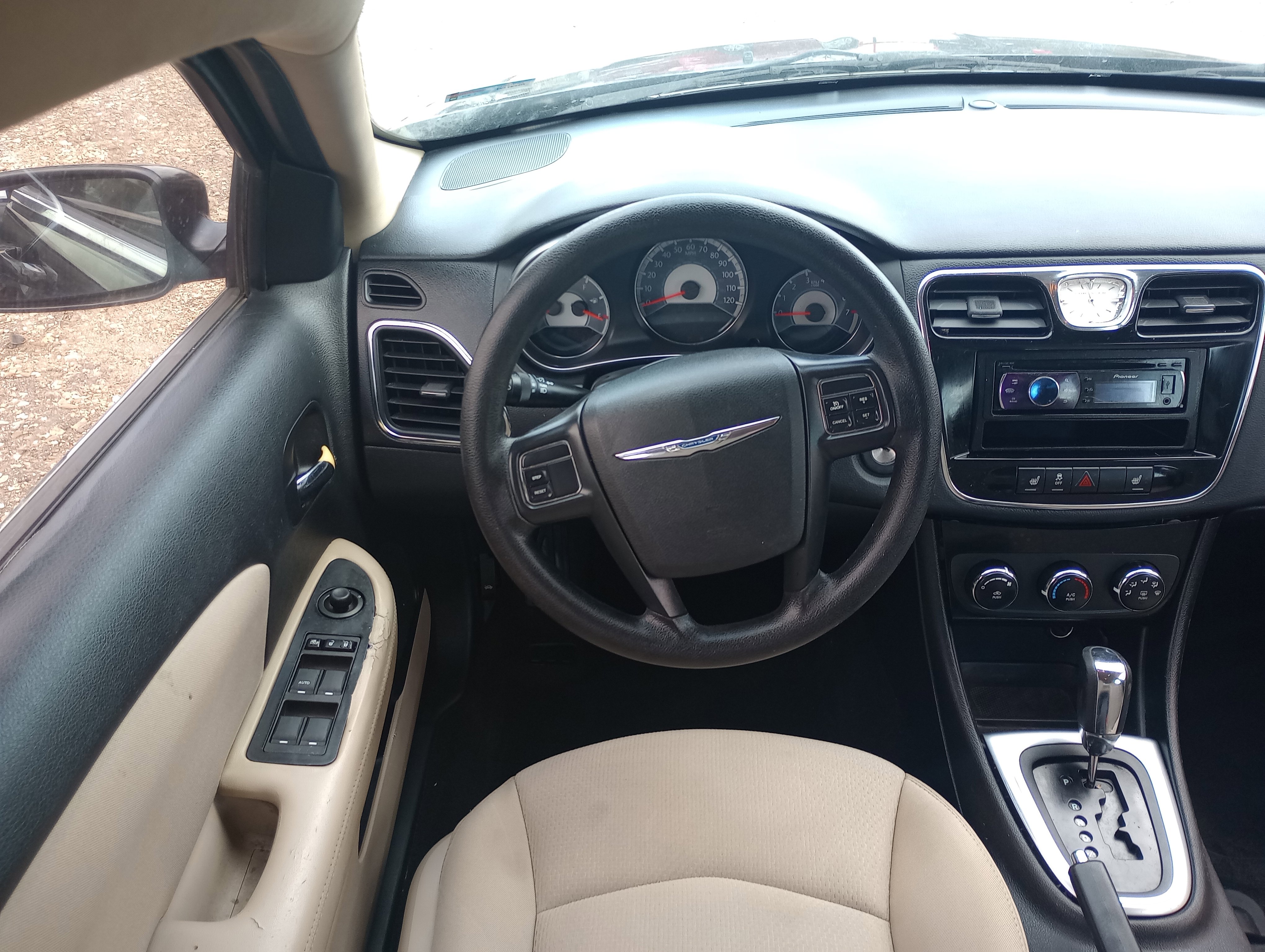 Used 2012 Chrysler 200 LX image 9
