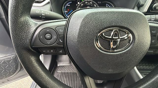 Used 2024 Toyota RAV4 XLE w/ Convenience Package image 17