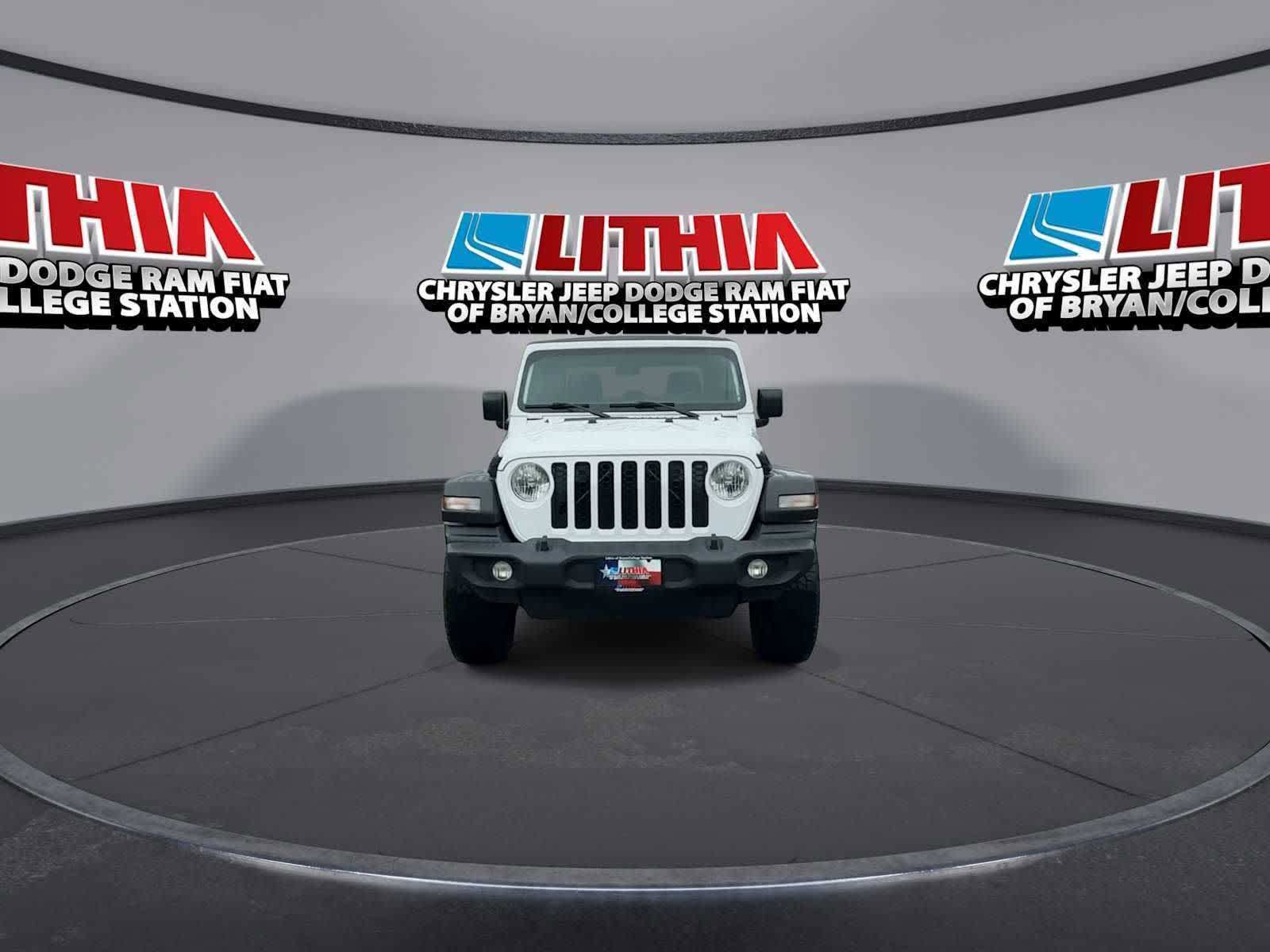 Used 2020 Jeep Gladiator Sport w/ Quick Order Package 24S AWD/4WD image 3