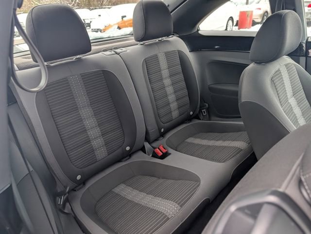 Used 2013 Volkswagen Beetle 2.0T FWD image 20